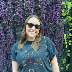 Meet your Posher, Julia